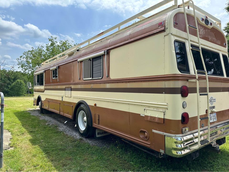 FSBO 1983 Blue Bird Wanderlodge For Sale in Alabama 30K Old Houses