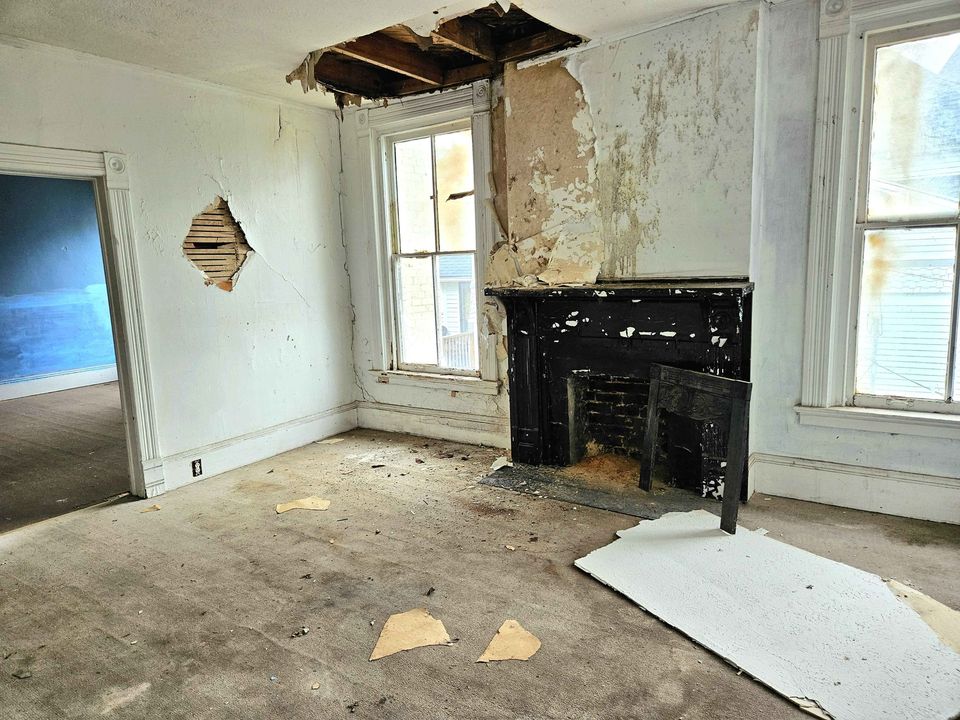 Save This Old FSBO Circa 1890 Alabama Fixer Upper Victorian Under 50K