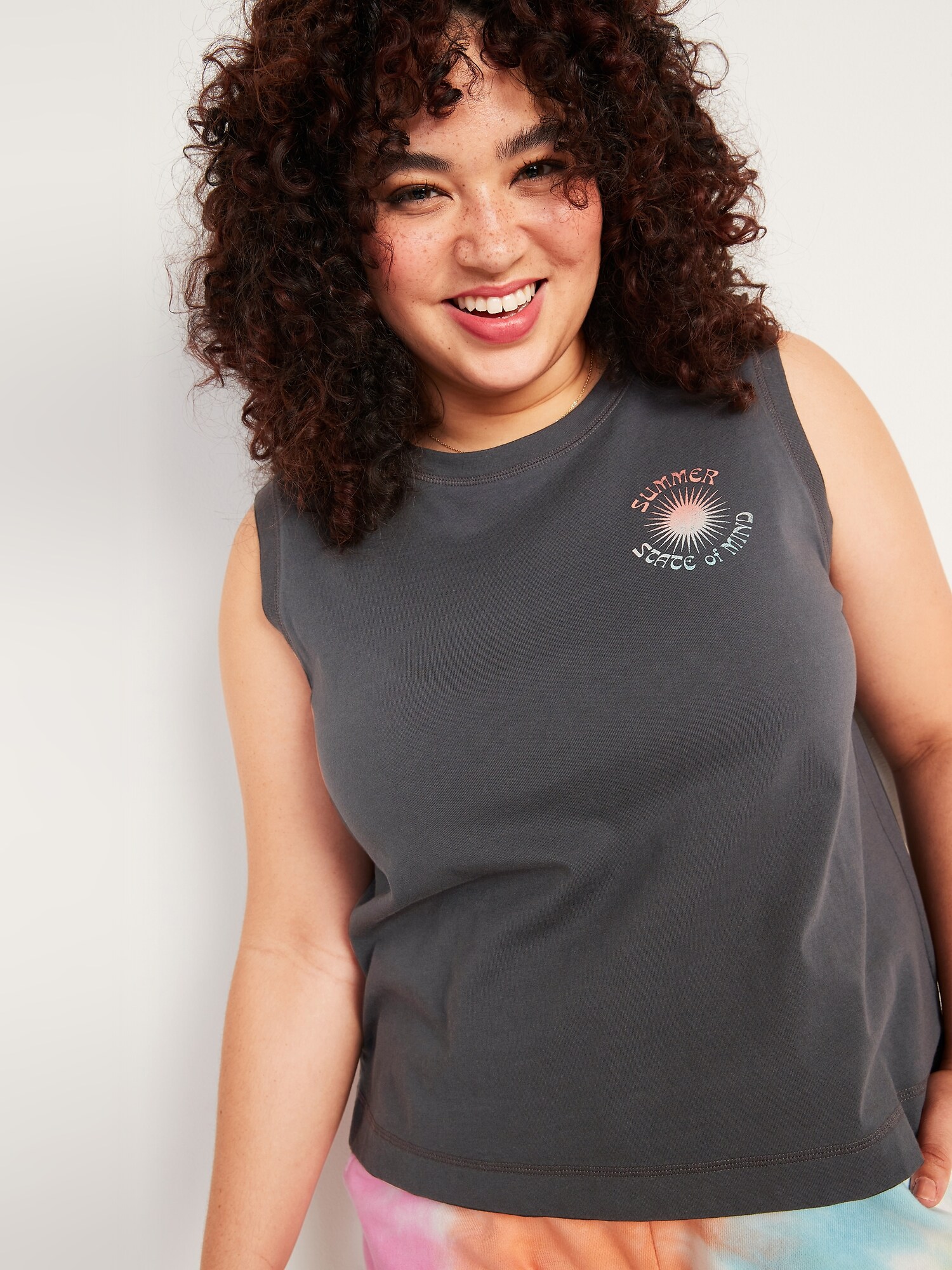 Vintage Loose Sleeveless Graphic Tee for Women Old Navy