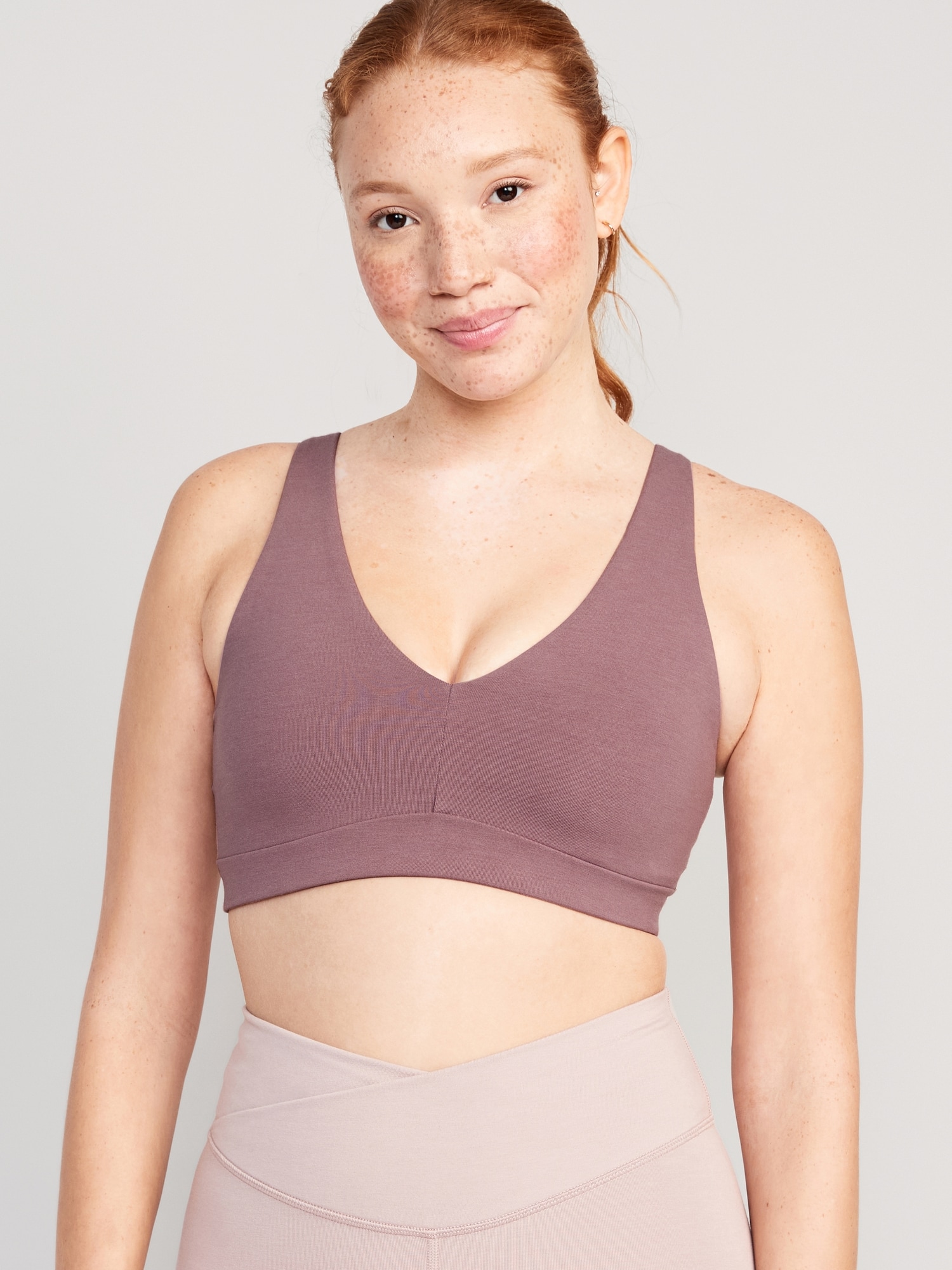 Light Support PowerChill Sports Bra Old Navy