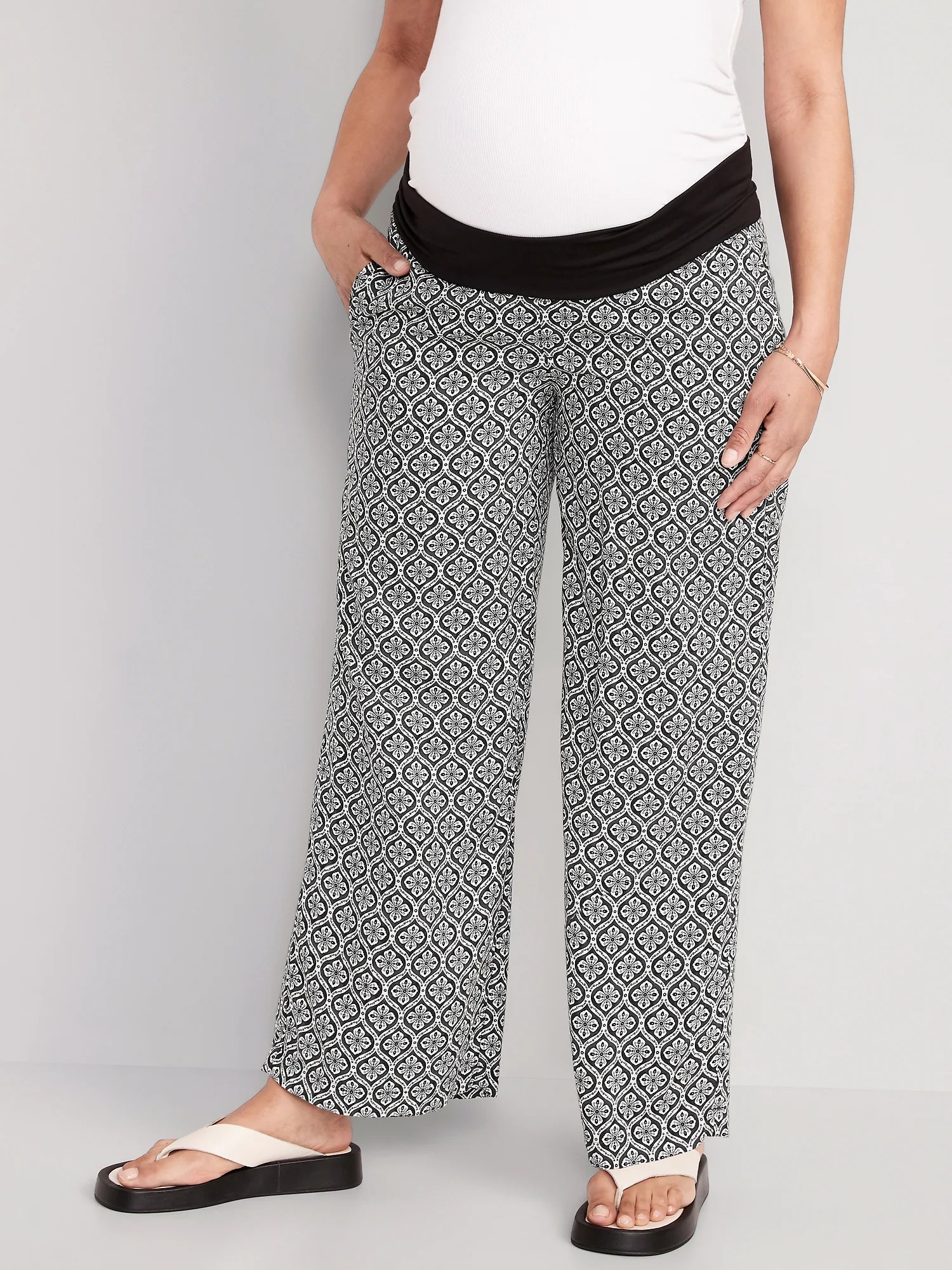 Maternity FoldoverWaist Playa WideLeg Pants Old Navy
