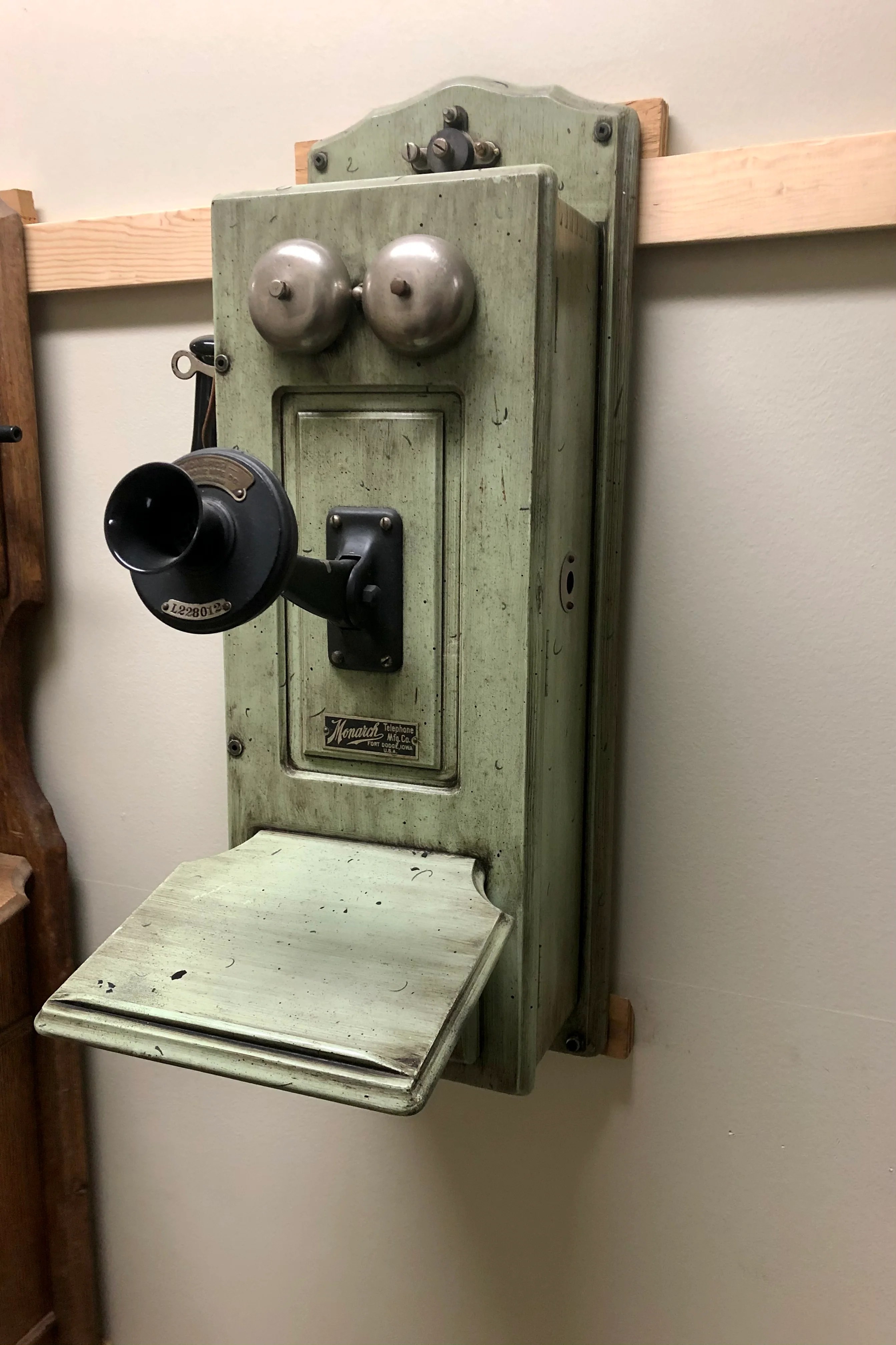 Wood Wall Phone – oldphoneworks