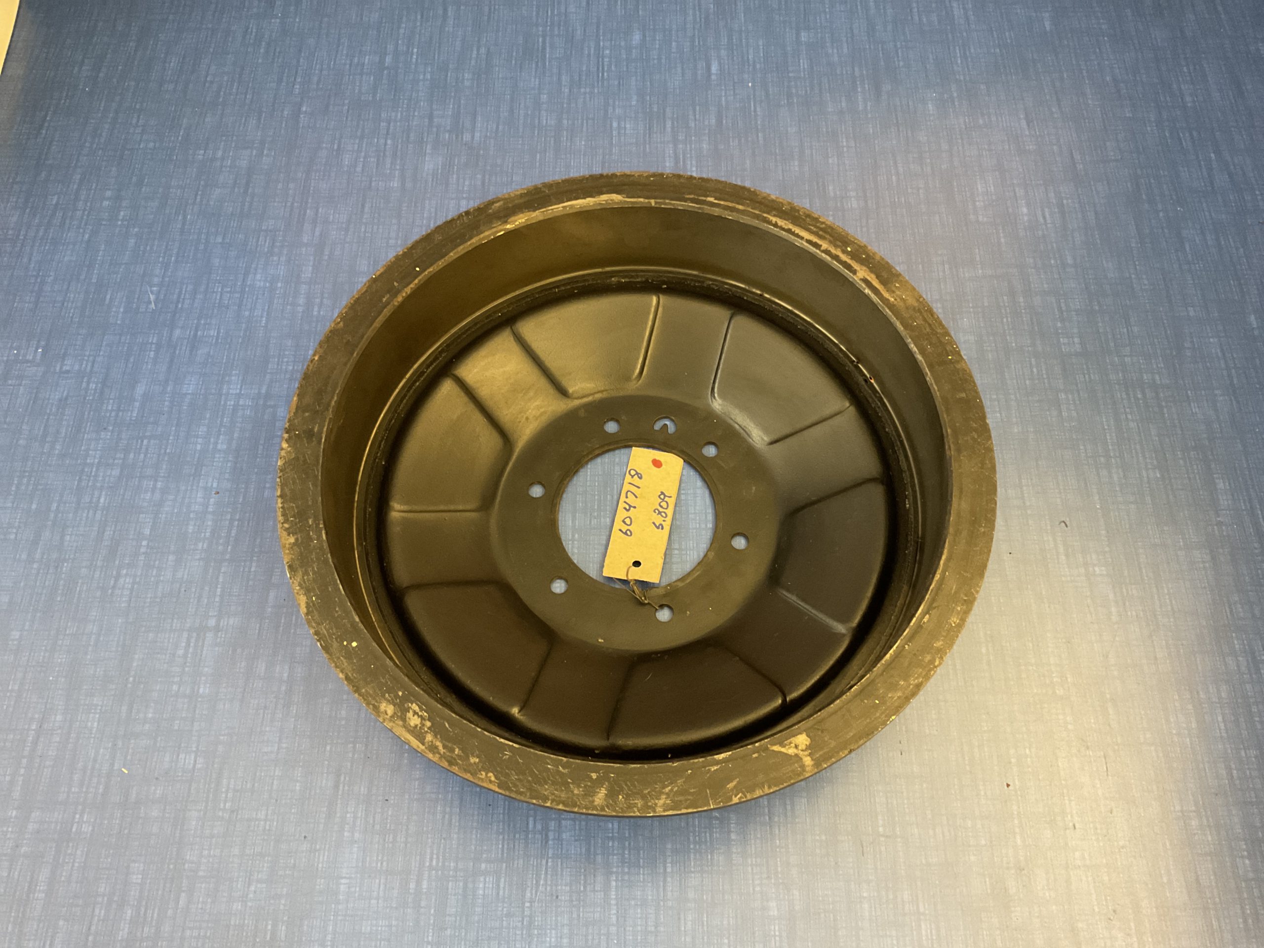 1940 1952 Chevrolet And GMC 11/2 Ton Truck NOS Front Brake Drum GM