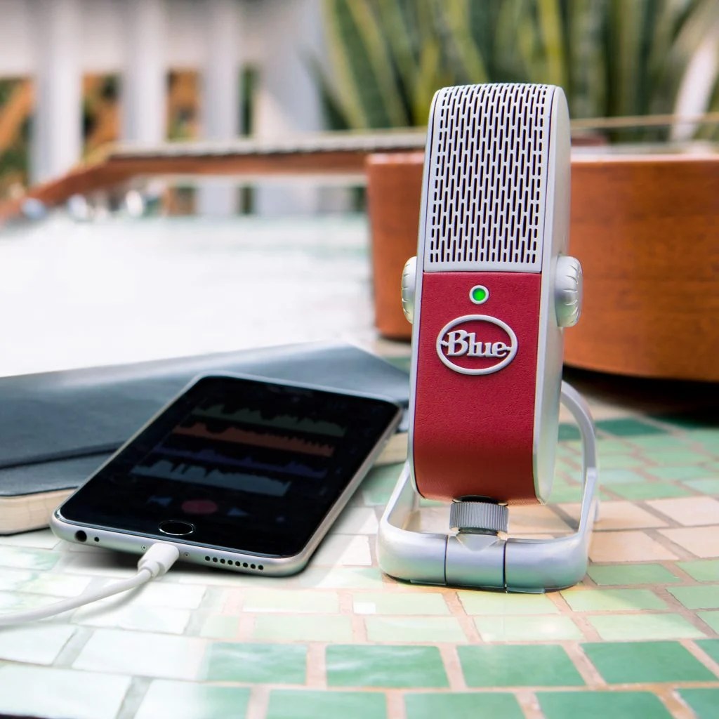 Which Is The Best Microphone For Podcasting On A Smartphone?