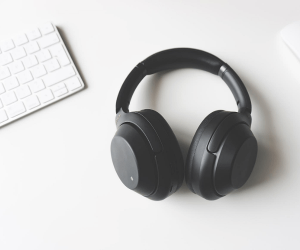Top 5 Best Bluetooth Headphones for Conference Calls In