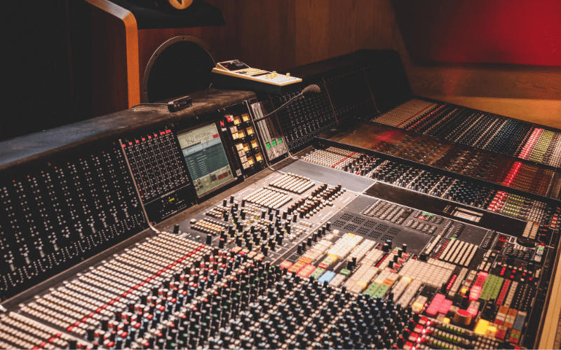 What Is A Sound Engineer And How Do I One