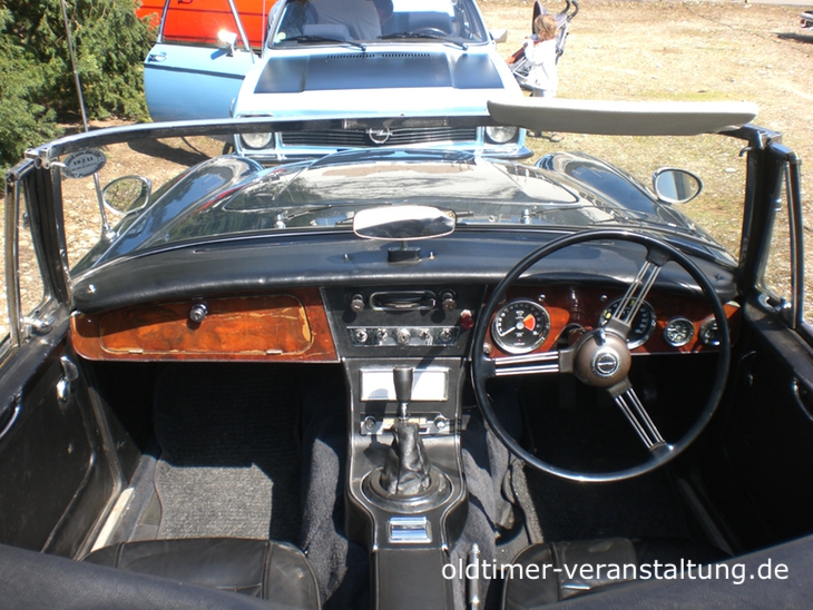 Warum fahren wir kaum Rechtslenker? OldtimerVeranstaltungen