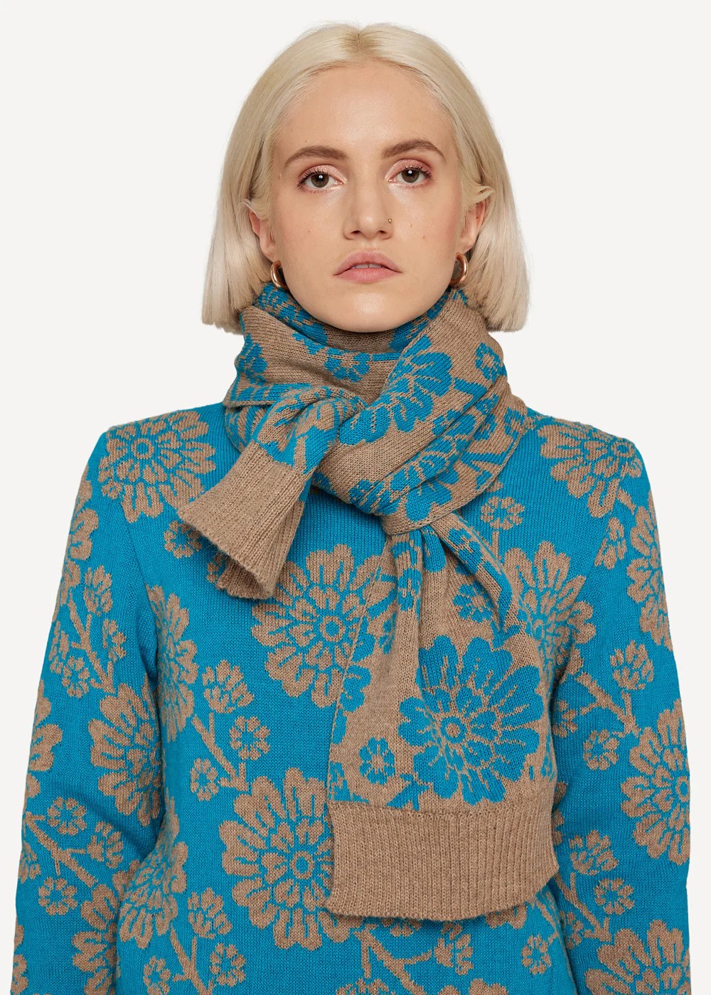 Oleana Schal Spinning Jenny in der Farbe Sand 618B OLEANA NORDIC FASHION