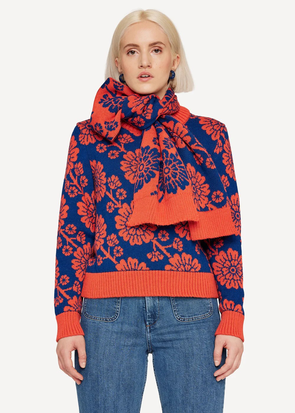 Oleana Schal Spinning Jenny in der Farbe Blue carrot OLEANA NORDIC