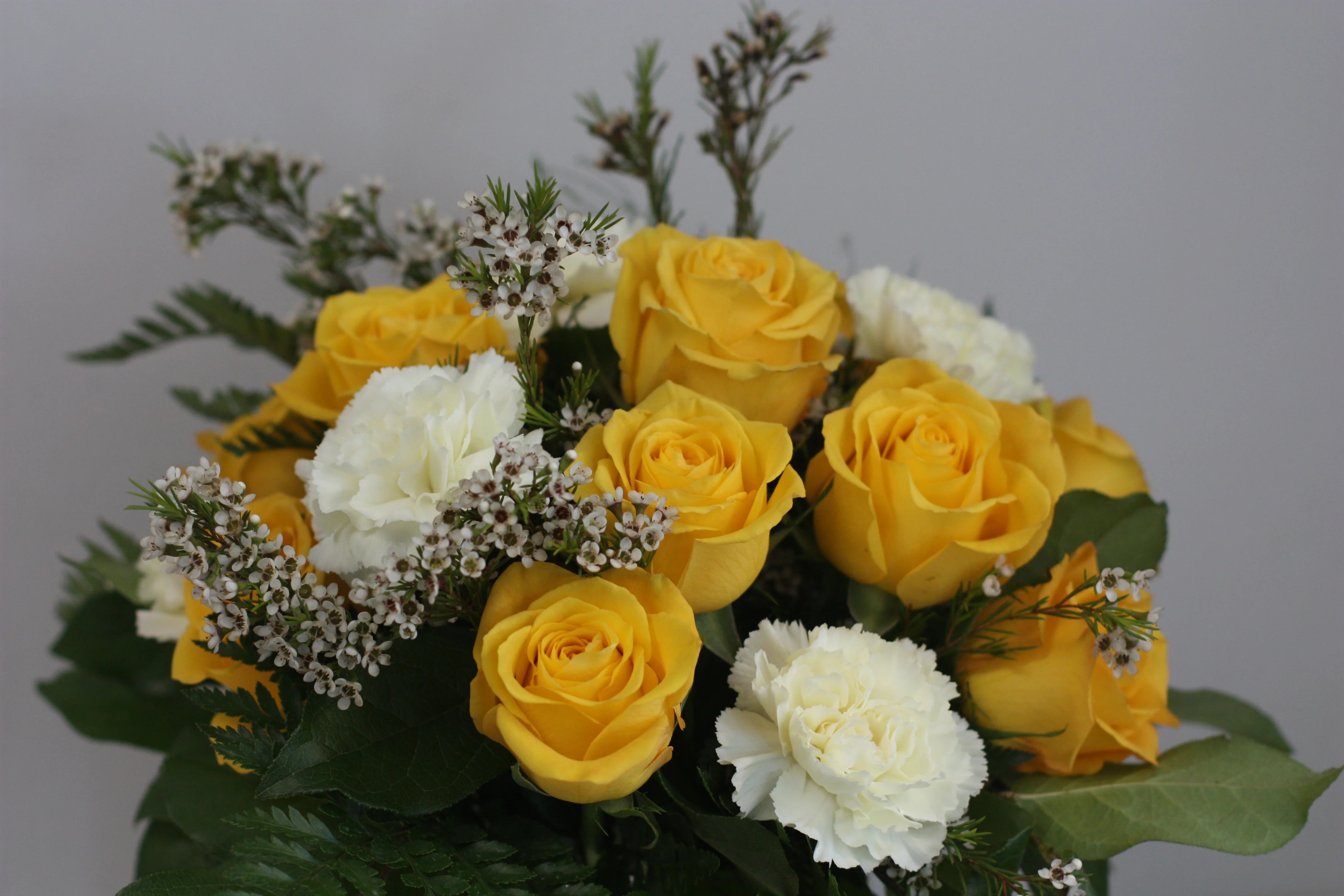 Why You Can’t Buy Just One Yellow Rose How We Order Flowers Explaine Oleander Floral Design