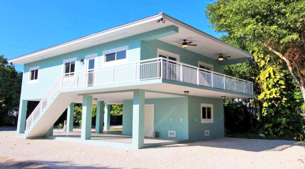 BUILDING HURRICANE PROOF - Olè Decor