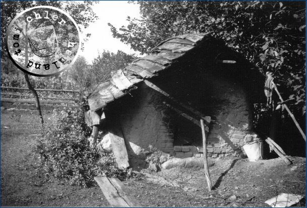 Tomischler Hauland Brotbacken in Glinau um 1940