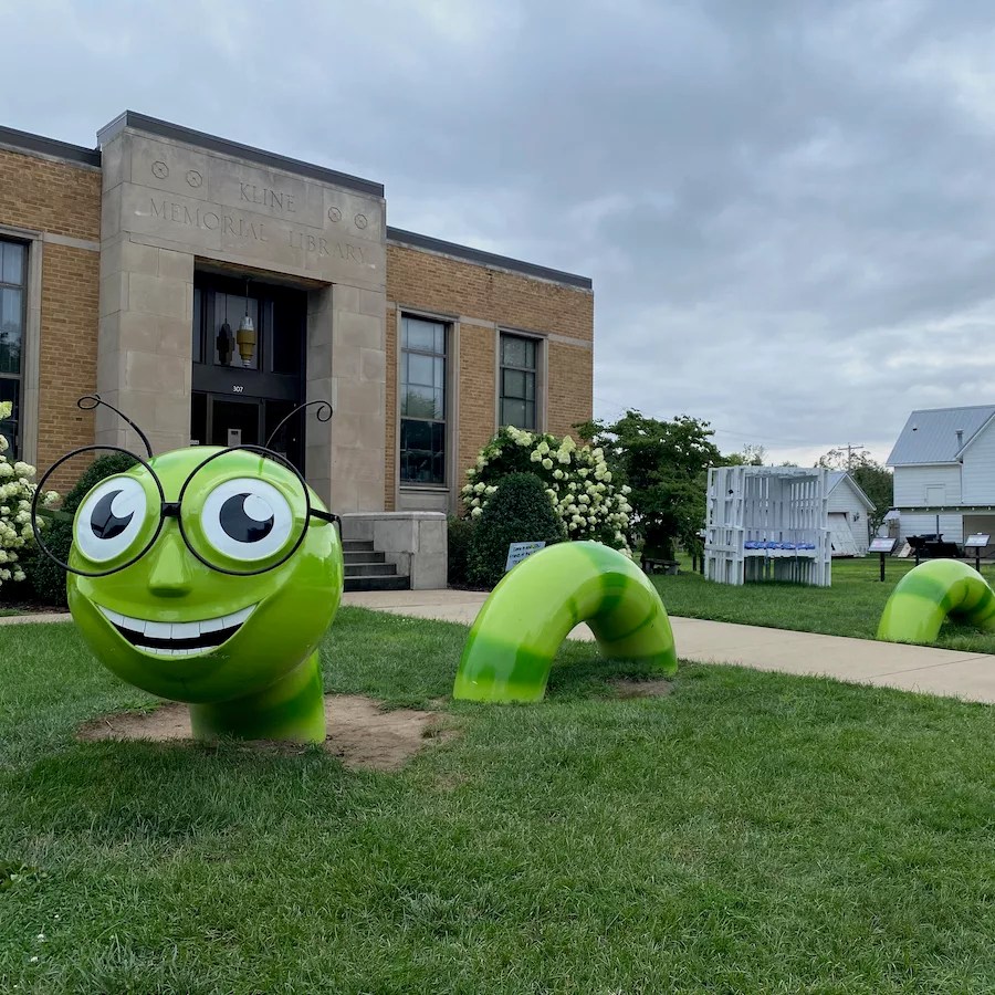 Discover 20+ Big Attractions in Casey, Illinois Olio in Iowa