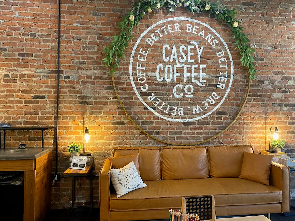 8 Amazing Places to Eat in Casey, Illinois