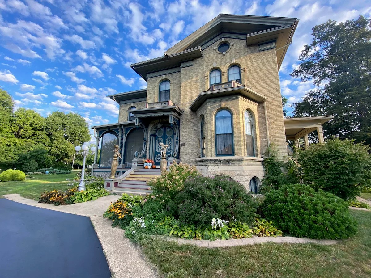 10 Things to Do in Janesville, Wisconsin Olio in Iowa