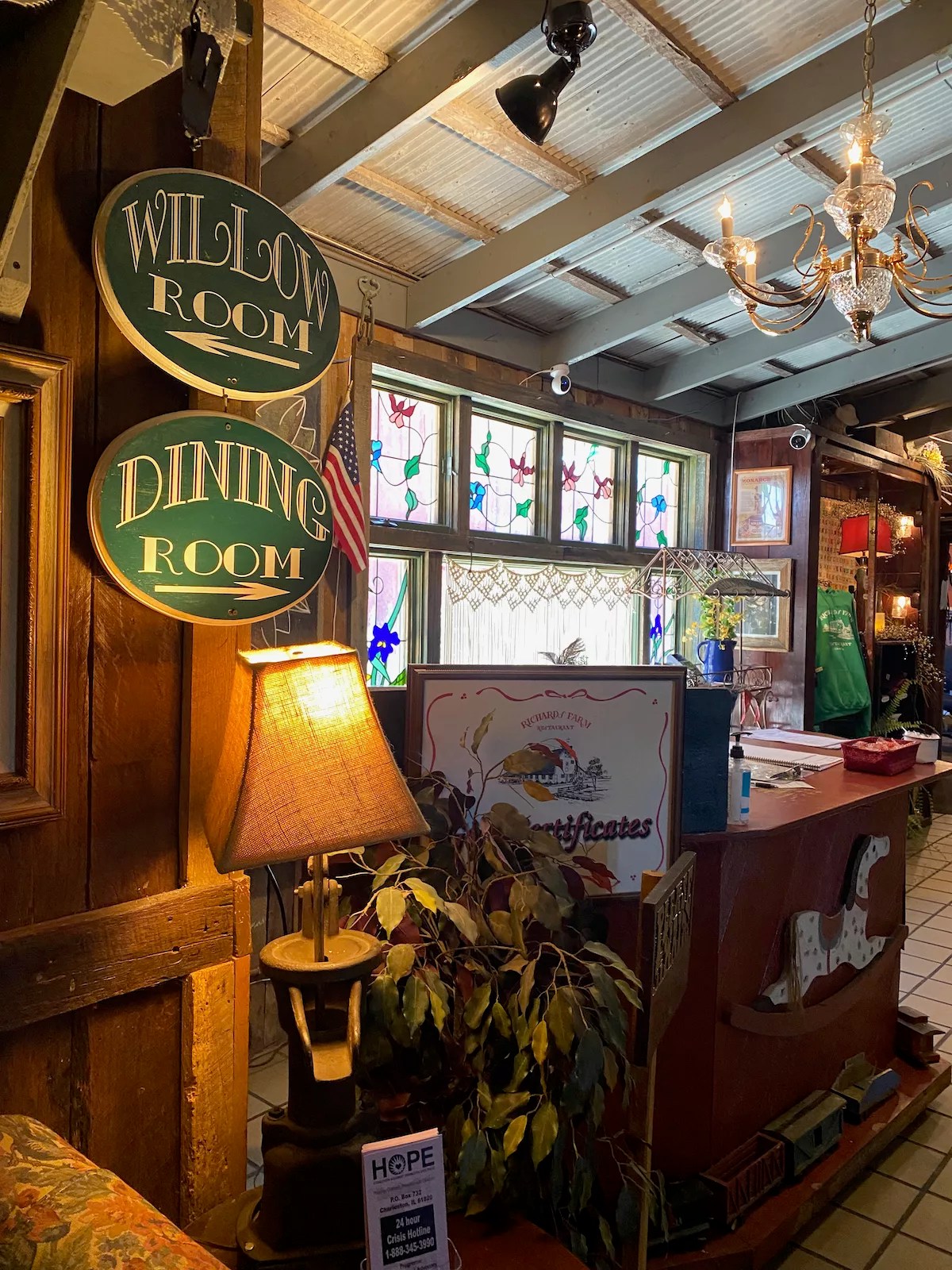 8 Amazing Places to Eat in Casey, Illinois