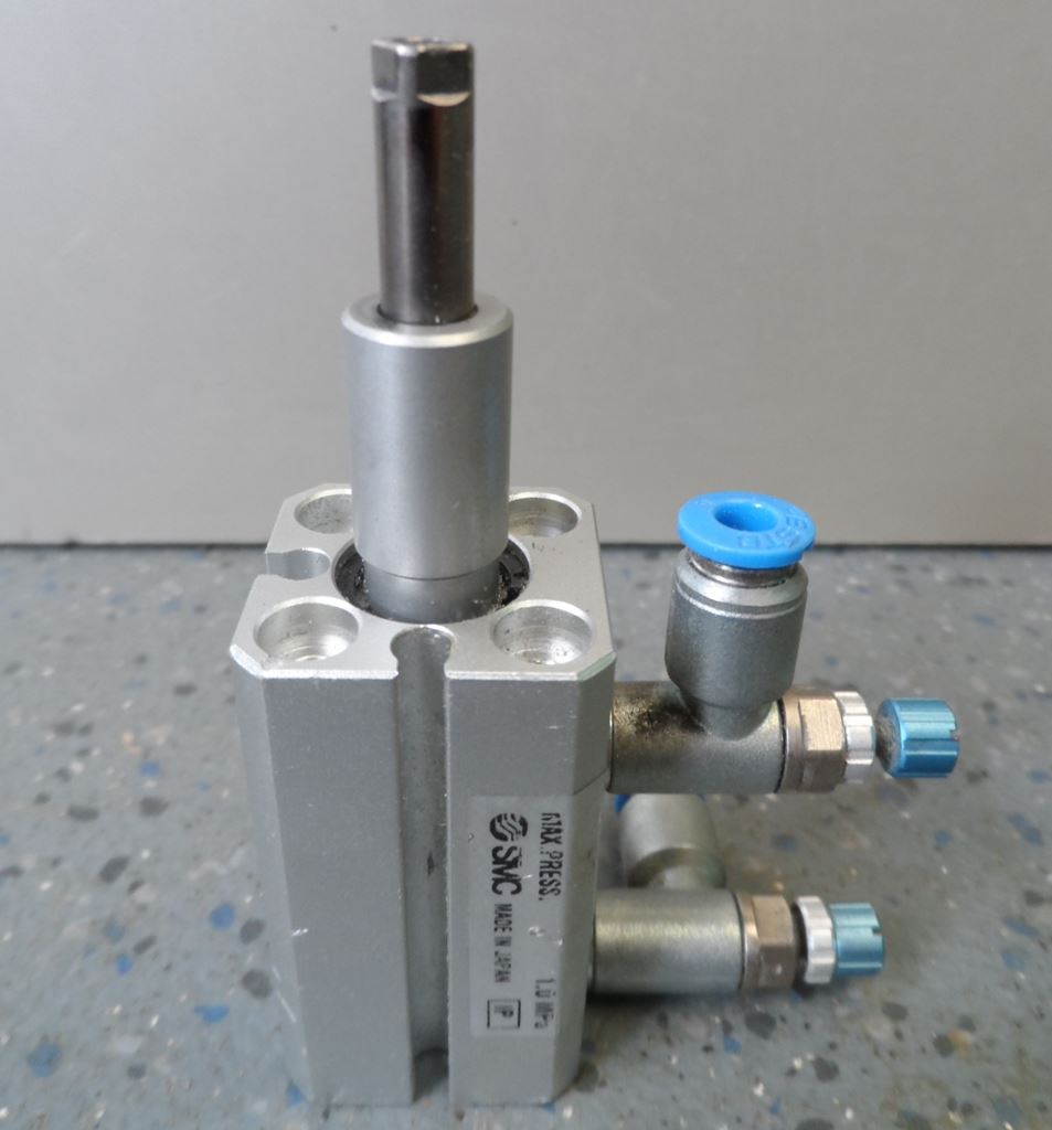 CILINDRO DE DOBLE EFECTO SMC MKB1210R Oller Stocks
