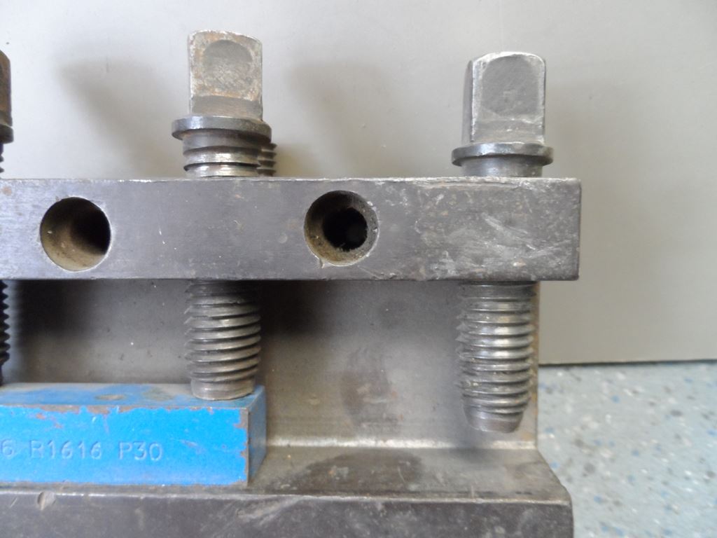 PORTA HERRAMIENTAS TORRETA PARA TORNO Oller Stocks