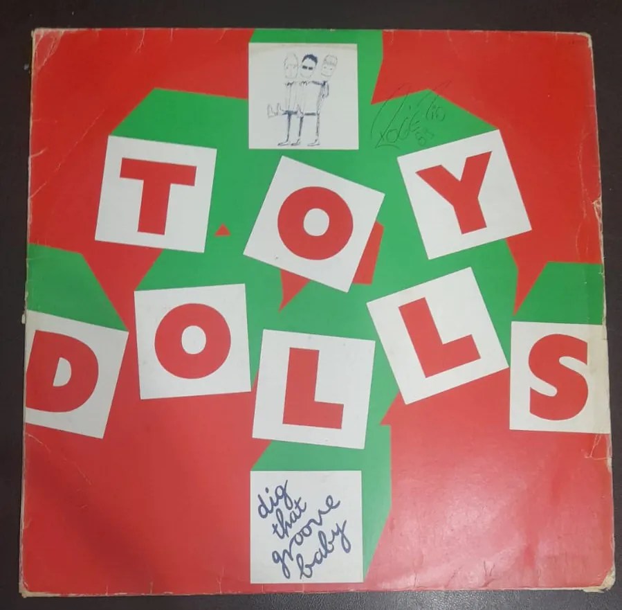 The Toy Dolls, o punk rock inglês! O Londrinense Sua identidade com