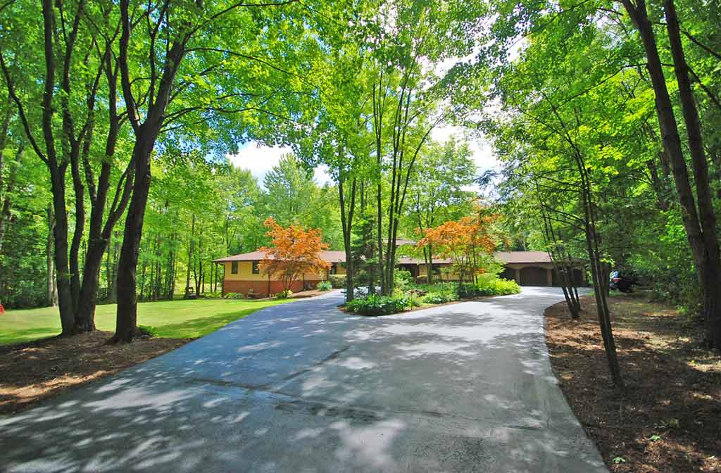 Brecksville Ranch For Sale 6.4 Acres 10350 Snowville Road Olsen Ziegler Realty