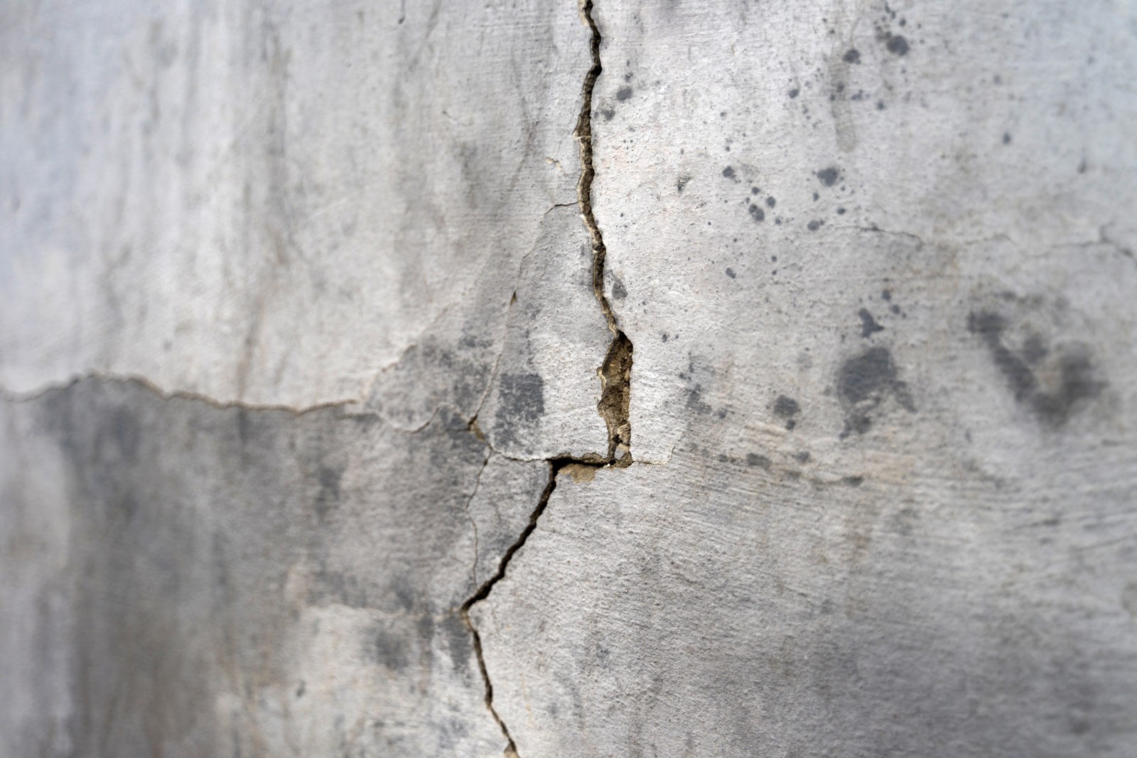 Top Causes of Foundation Cracks in KC Olson Foundation Repair