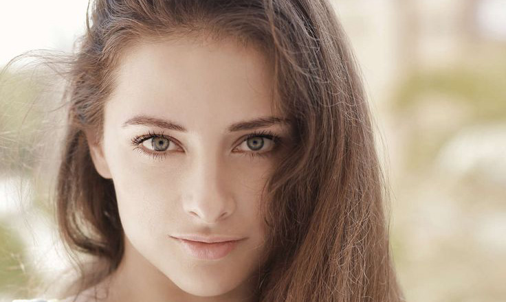 Le 20 cose che solo le ragazze che non si truccano capiranno