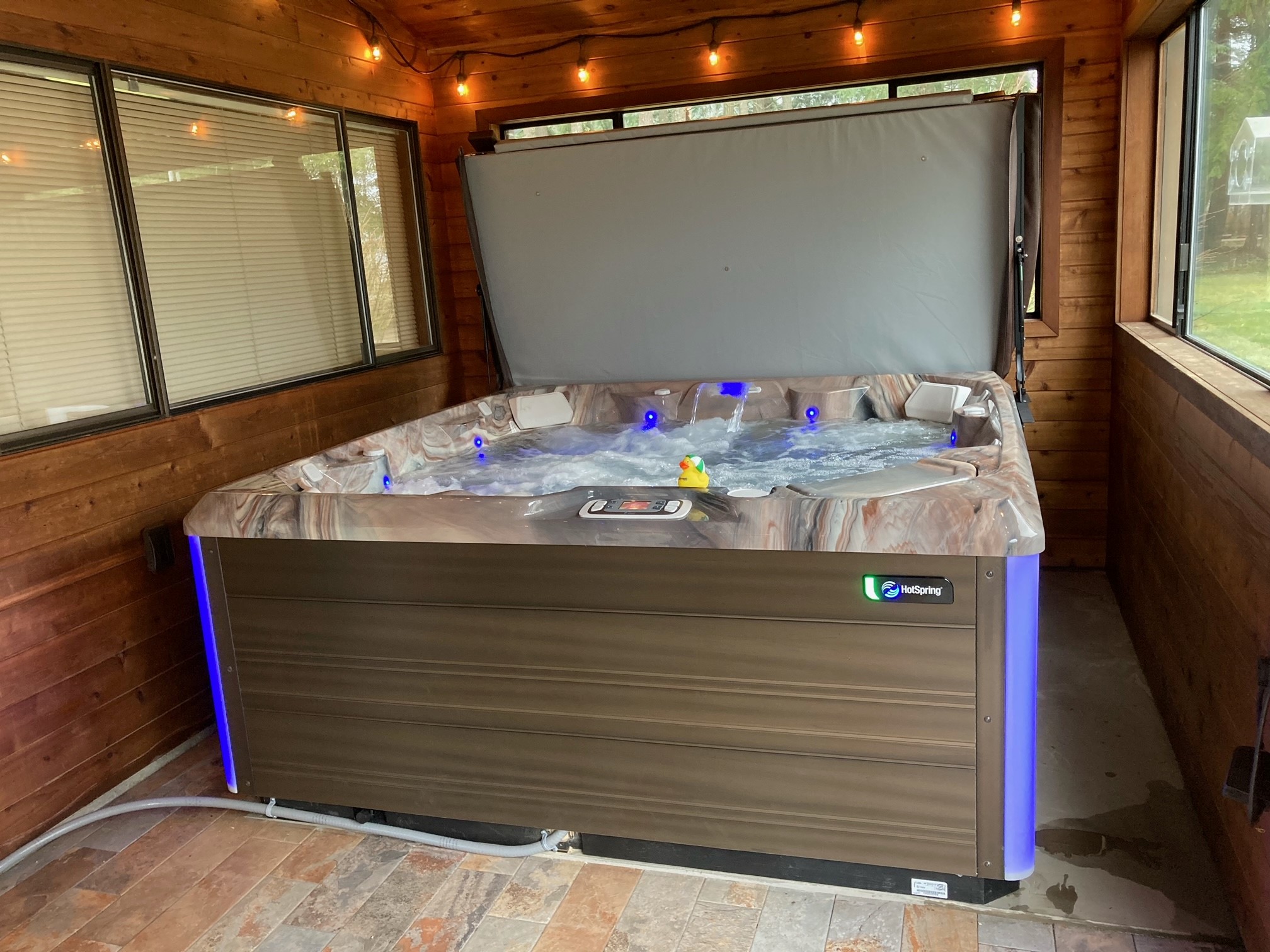 Hot Spring Flash Roy, WA Olympic Hot Tub