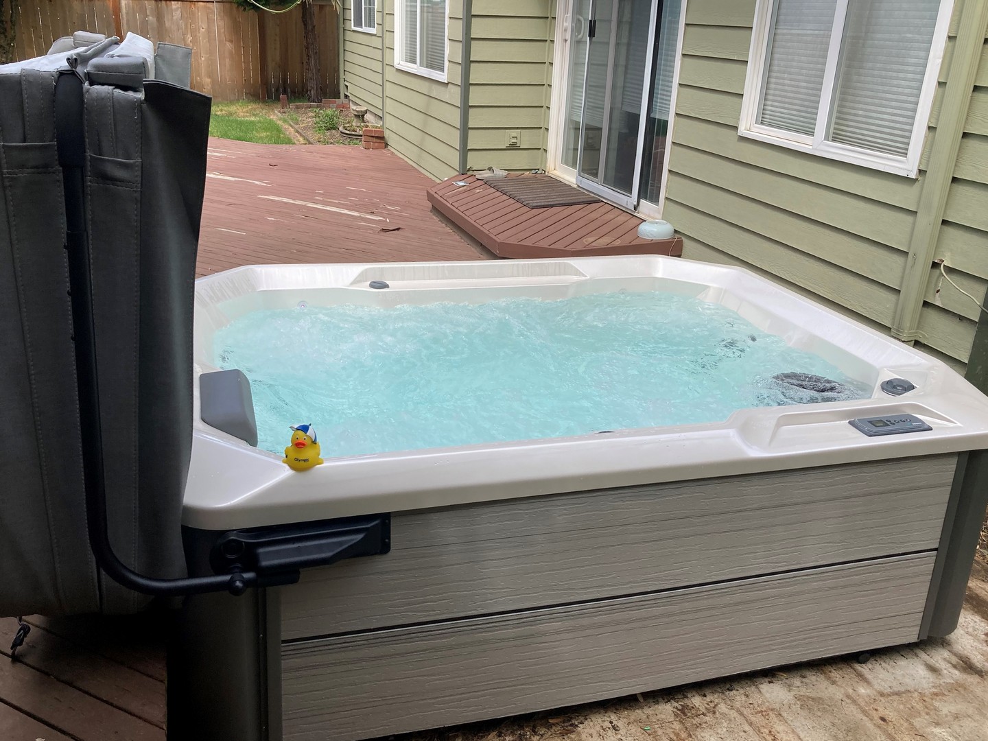 Hot Spring Stride Edmonds, WA Olympic Hot Tub