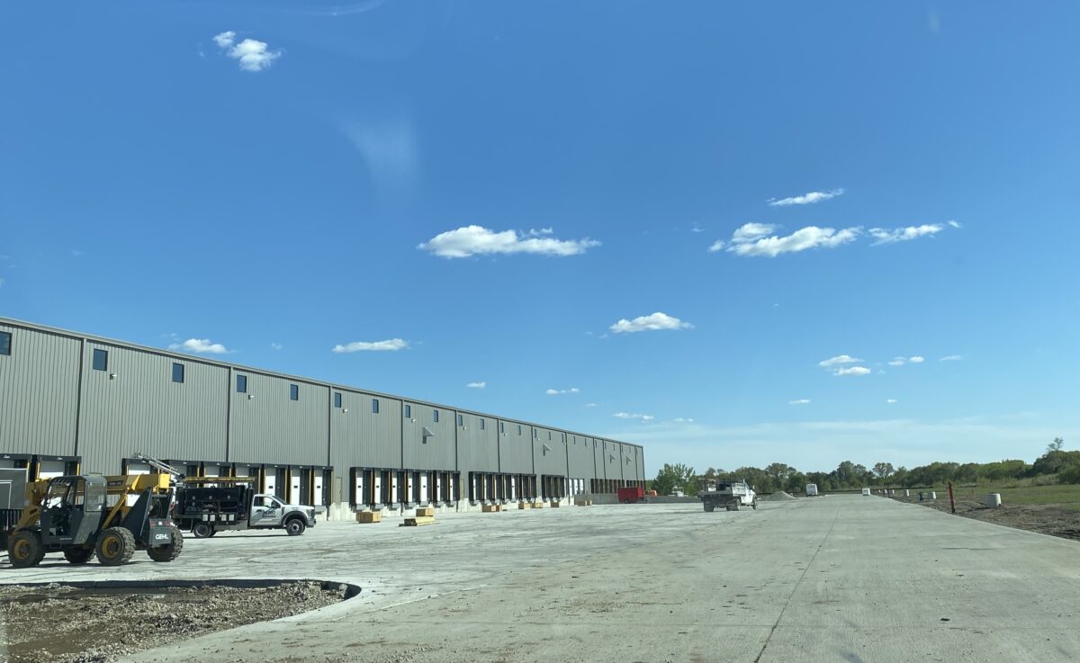 2130 Newell Street, Waterloo, Iowa Omega Industrial Realty, LLC