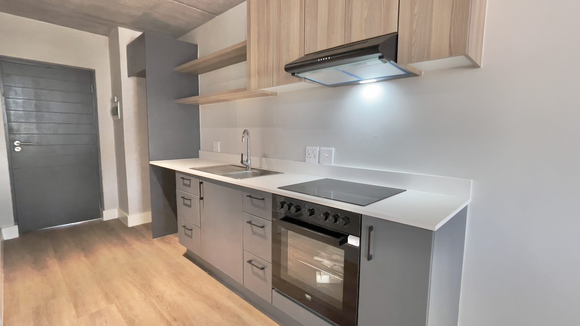 1 BEDROOM APARTMENT Silvermine, Conradie Park, Pinelands Omega