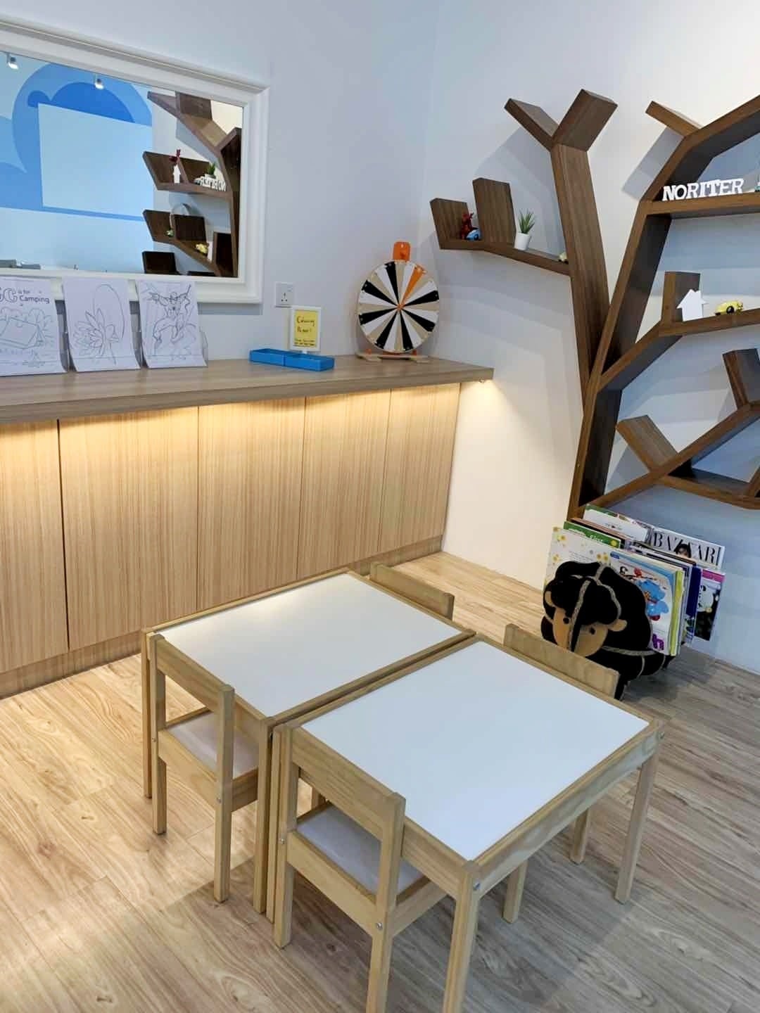 mmexport1555823490738 01 at omgloh.com