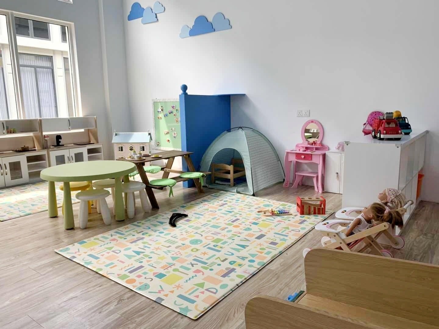 mmexport1555823508984 01 at omgloh.com