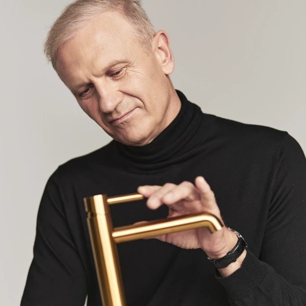 Y Exposed element for thermostatic 3way shower/bath mixer for