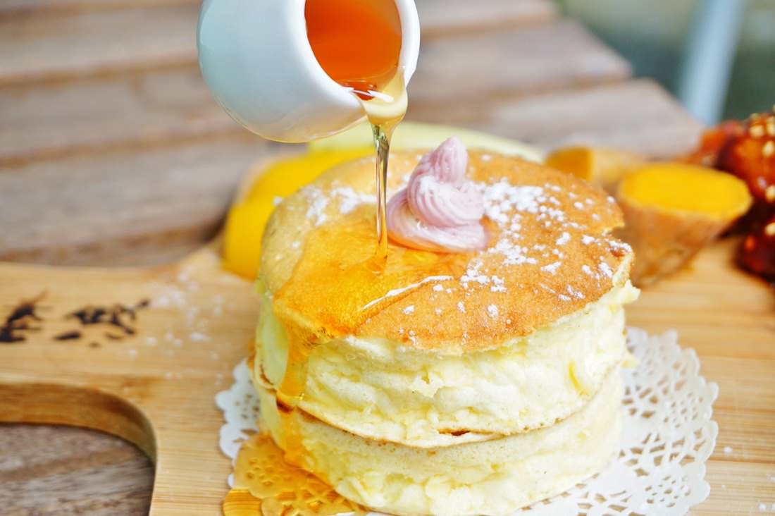 【台中西區美食】森渡手作廚房 || 蜂巢麵包＂厚鬆餅＂來台中吃點不一樣的早午餐