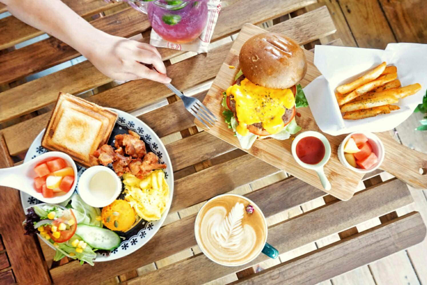 【新北板橋早午餐】翁林.林café || 捷運新埔站＂秘密早午餐口袋名單＂超美IG漸層飲品