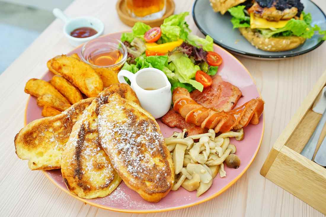 【台北中正早午餐】入口厝 entrance || 捷運東門站＂韓風裝潢大份量早午餐