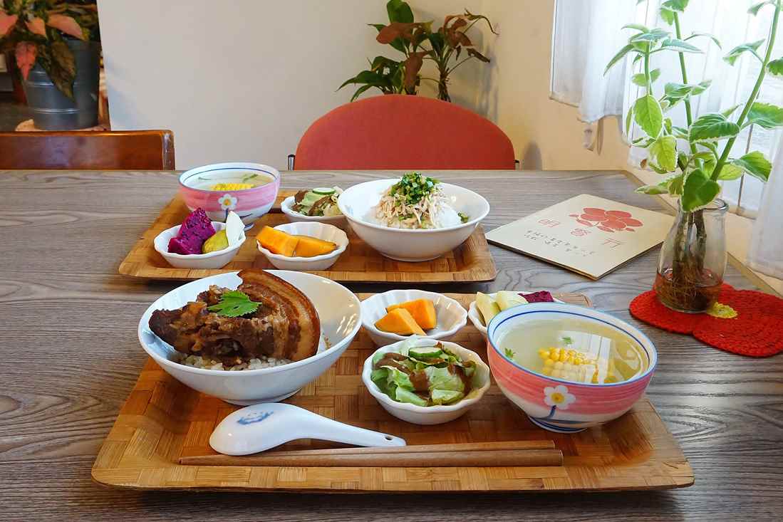 【台中北區早午餐】明賢行 || 一中商圈＂溫馨老宅咖啡館早午餐