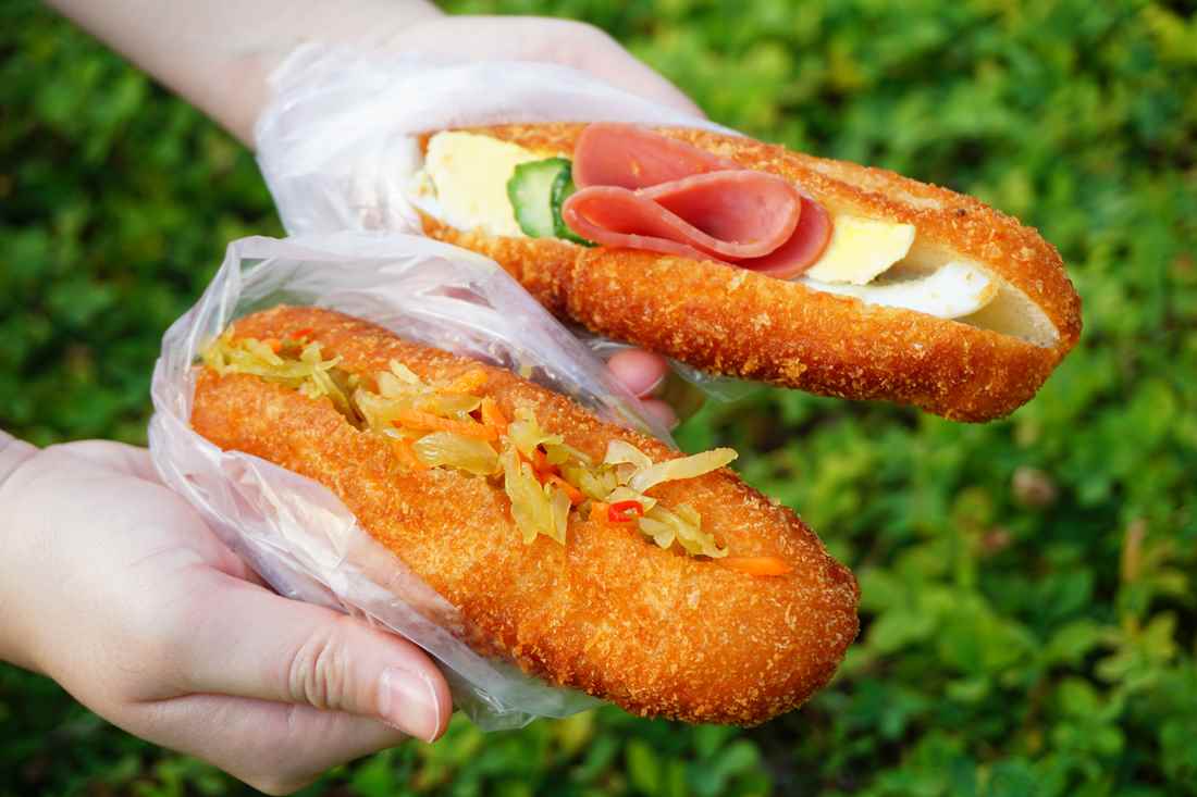 【台中西區美食】科博館水煎包 || 台中科博館排隊美食＂必買好吃酸菜堡