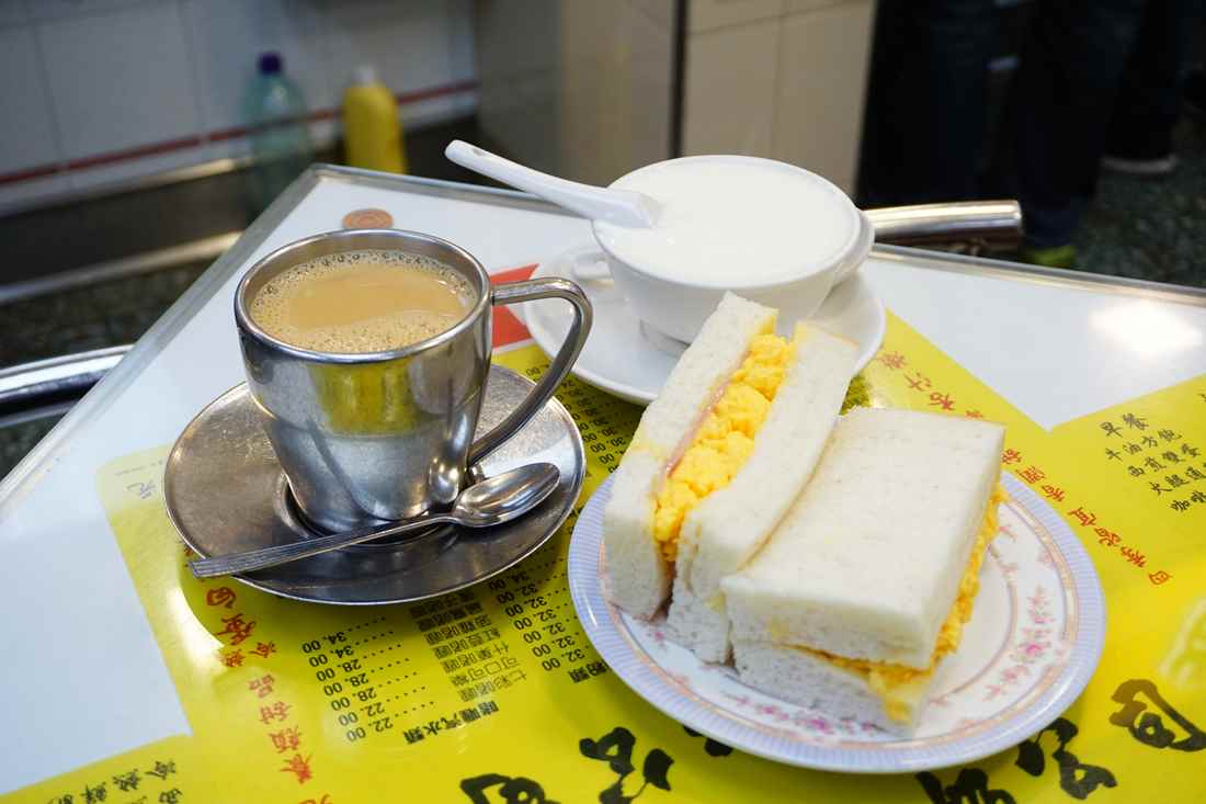【香港尖沙咀美食】澳洲牛奶公司 || 香港人氣茶餐廳＂蛋白燉鮮奶