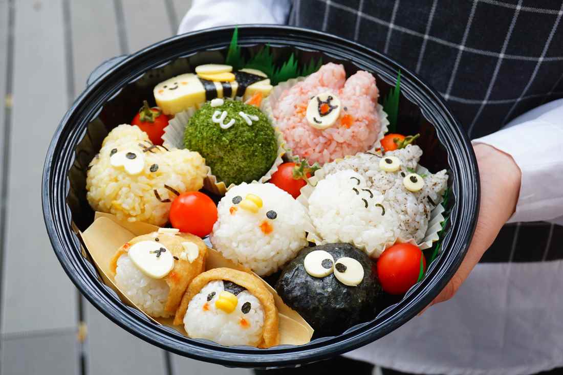 【桃園美食】啊雜 AAAzakka || 每日限量可愛飯糰餐盒＂這麼可愛哪捨得吃！