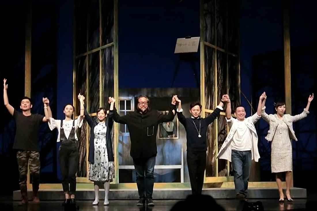 《水中之書》|| 賴聲川 舞台劇 || 台灣首演＂何炅x簡嫚書＂快樂怎麼學？