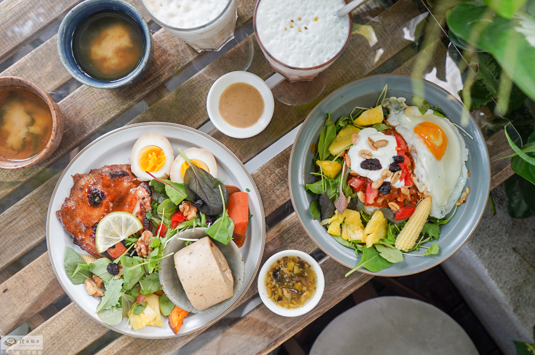 【台南中西區早午餐】小北家灶咖 || 國華街周邊排隊美食＂老宅森林系早午餐