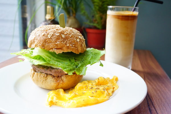 【台北大同美食】產出The Food||*♥文青風舒適環境＂輕食早午餐＂蜂蜜拿鐵