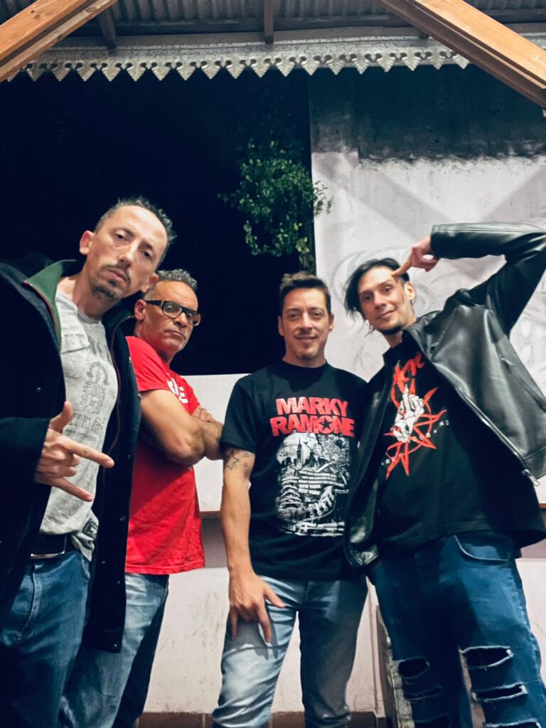 GASTÓN DE MADRE NOCHE EN CÓDIGO DE ROCK