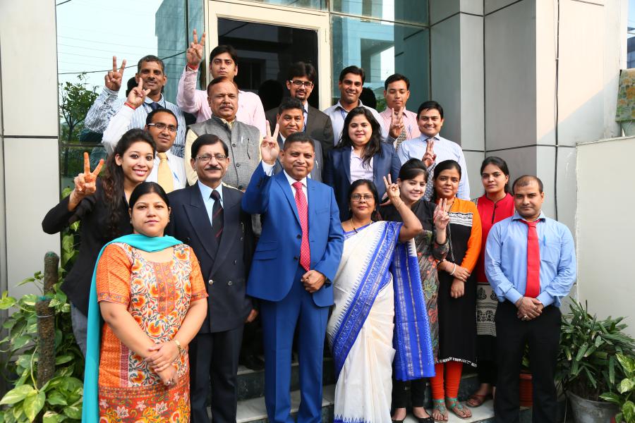 Om Security & Cleaning Services An ISO 9001 2008 Certified Company