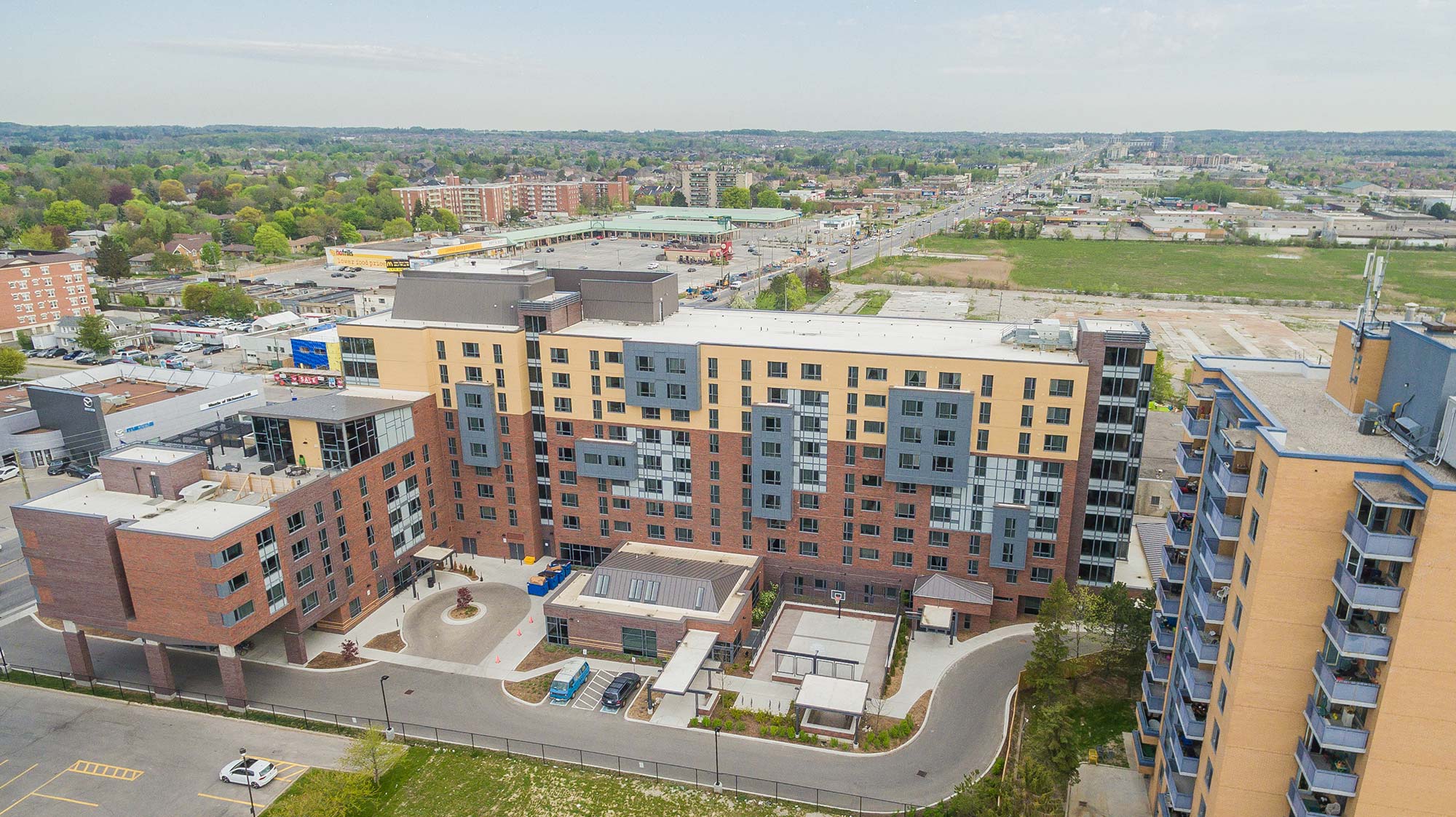 Richmond Hill Hub VanMar Constructors Inc.