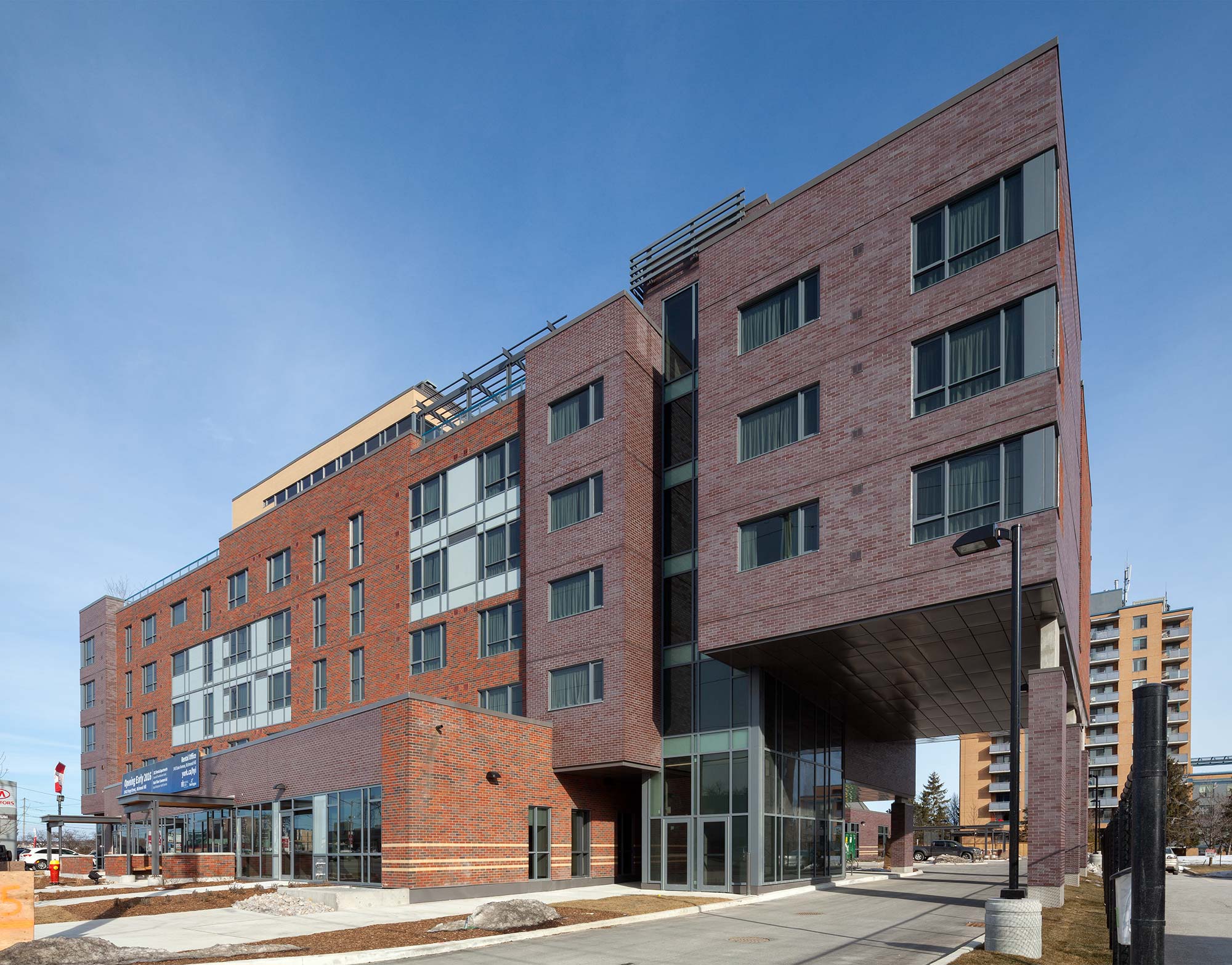 Richmond Hill Hub VanMar Constructors Inc.