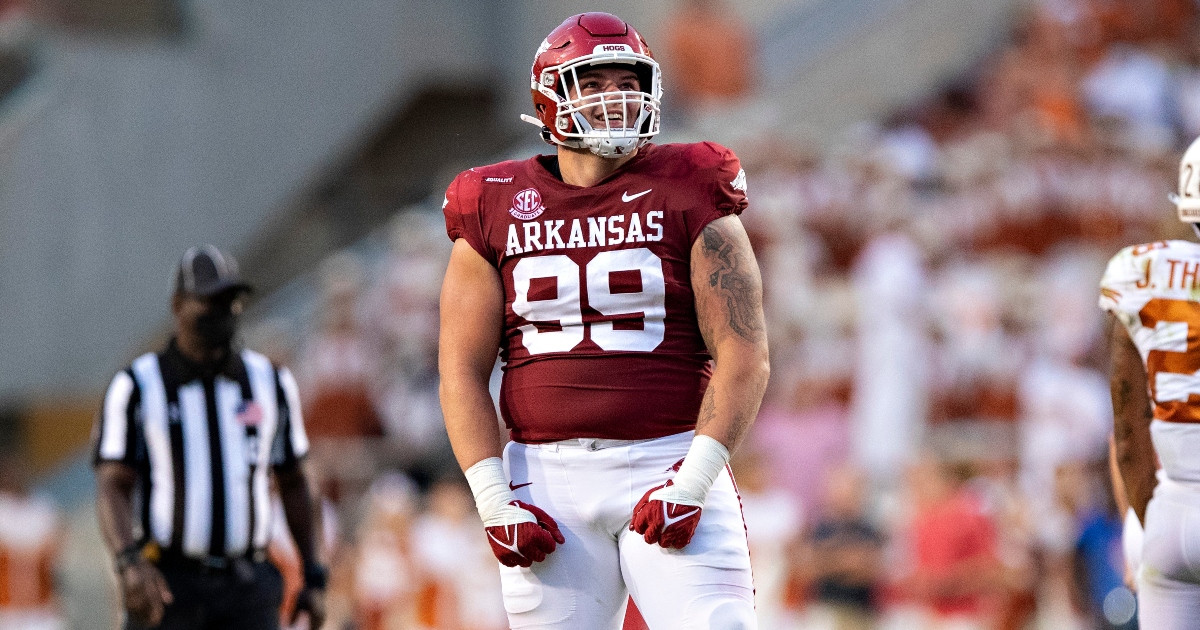 Dallas Cowboys select Arkansas defensive lineman John Ridgeway in 2022