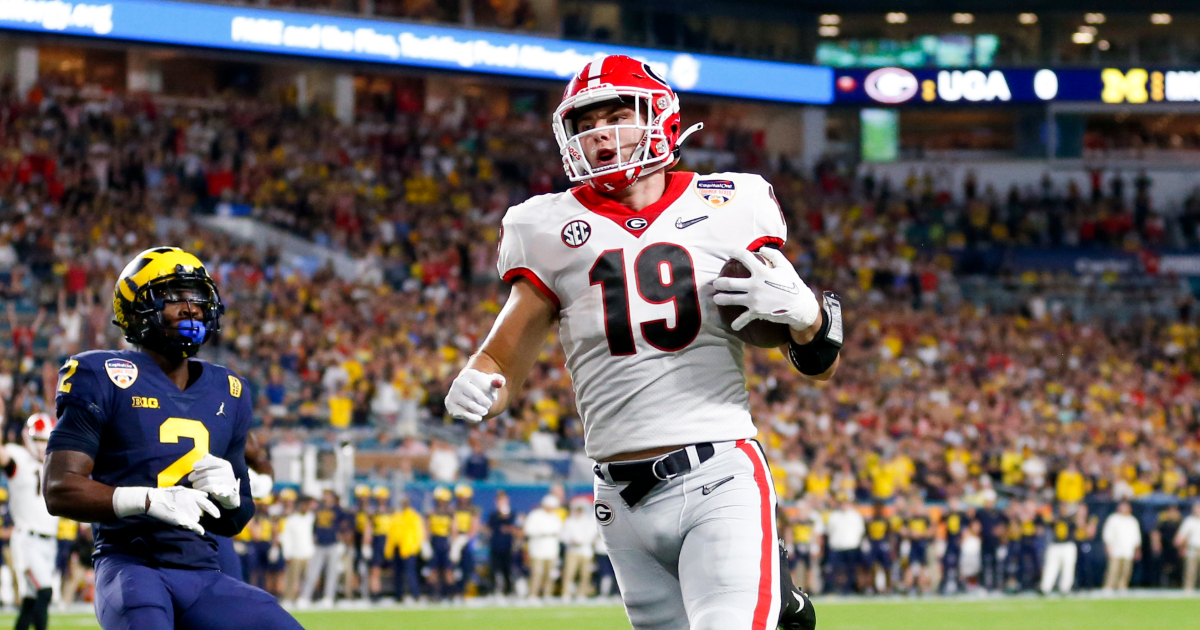 PFF names top 10 returning college football tight ends for 2022 On3