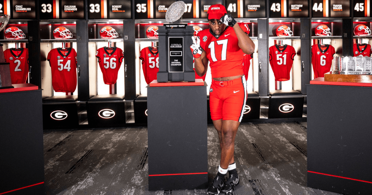 Top 10 2023 defensive lineman Kelby Collins seeing Athens today On3